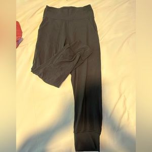 black lululemon align joggers